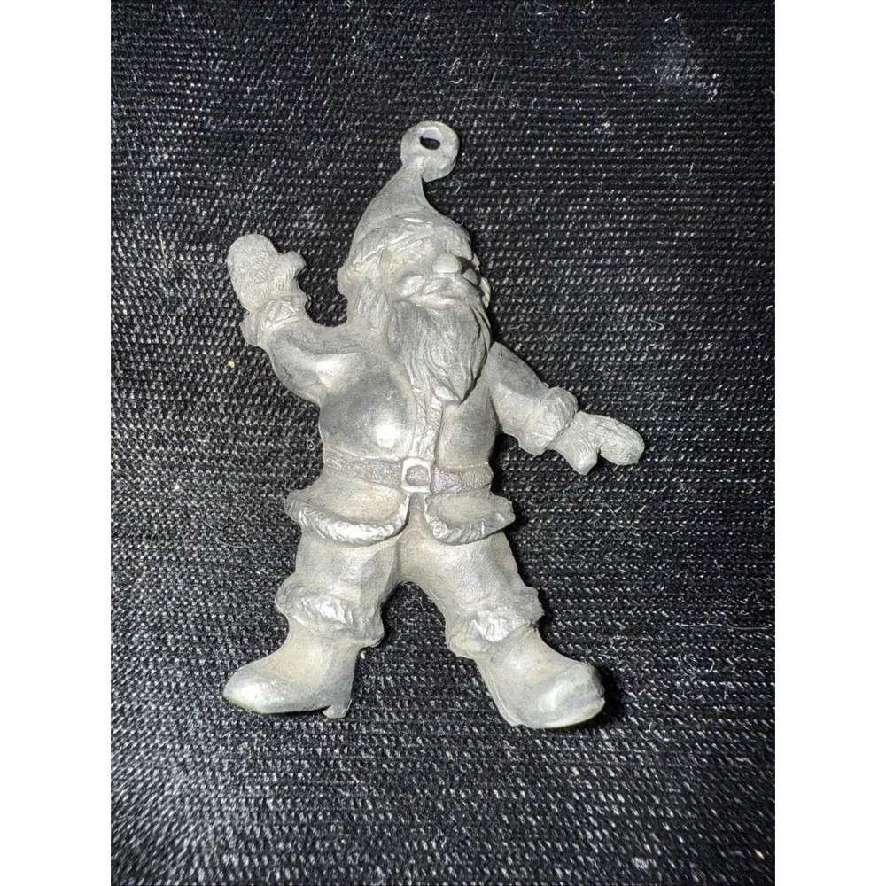 Vintage RAWCLIFFE PEWTER SANTA Charm Pendant Christmas Holiday Collectible 4387‎